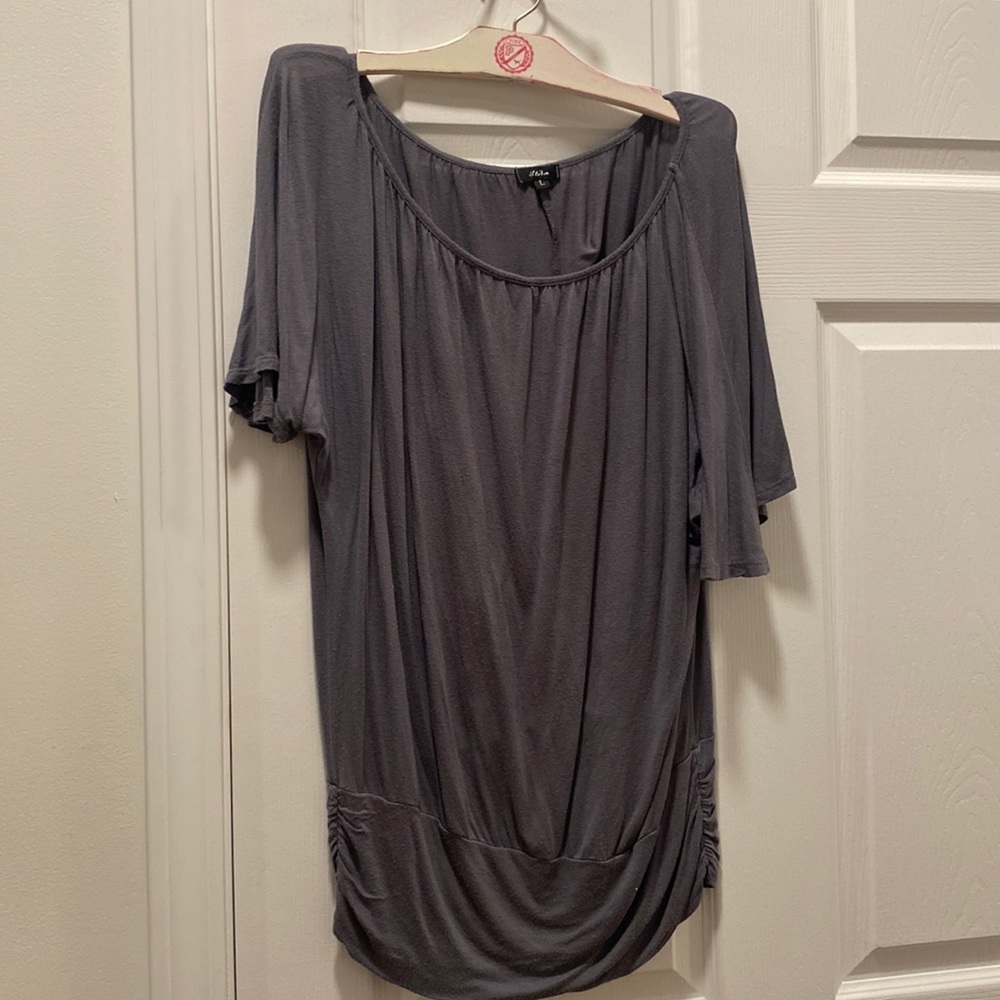 Women’s gray slouchy top